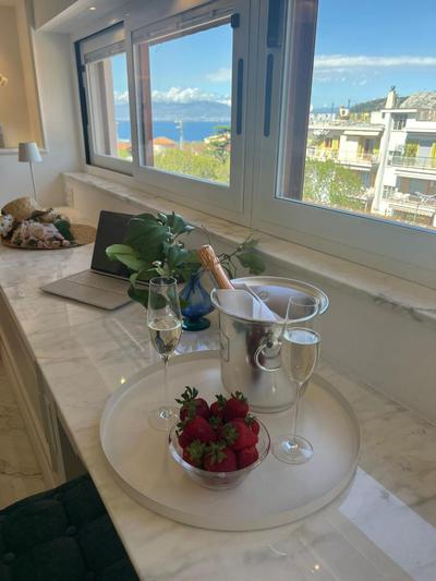 MAISON LADY CLAUDIA LUXURY ACCOMMODATION