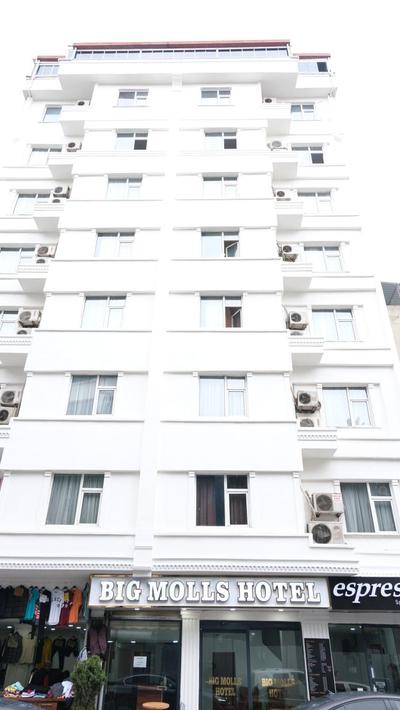 BIG MOLLS HOTEL