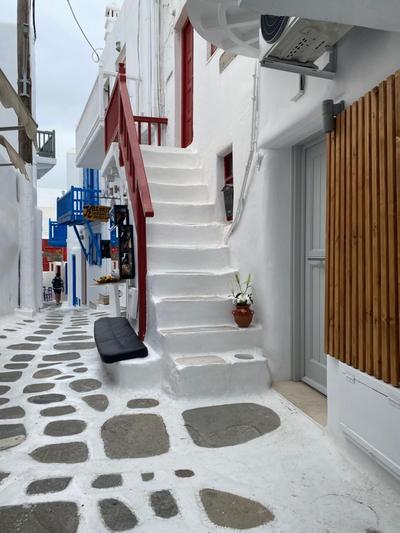 Katoi Suite (κατώι suite)