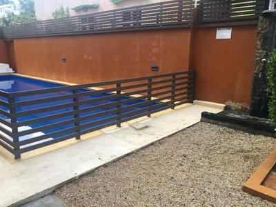 2 bedrooms appartement at Flic en Flac 100 m away from the beach with shared pool furnished terrace and wifi