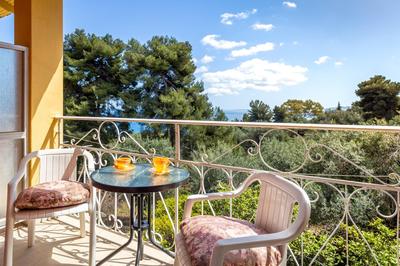 Alexandros Studios by Estia