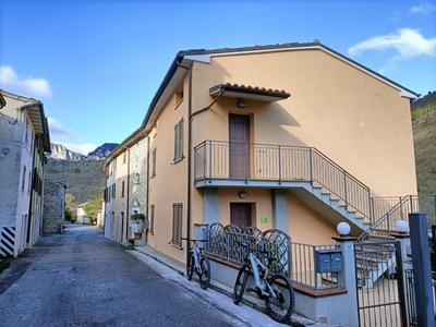 Bed & Bike Frasassi