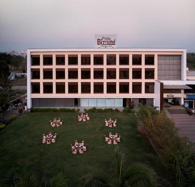 Pride Biznotel Manjusar Vadodara Near Sokhda Lake