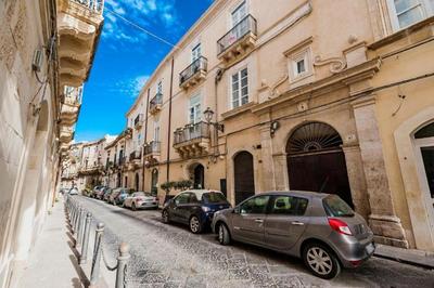 Dimora delle Maestranze (Ortigia)