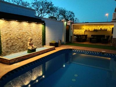 Luxury Sunny Villa