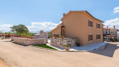 Villa Vias Oliveti by Villas Holiday