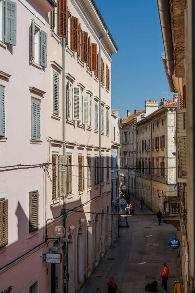 Pula City Apartment with private parking FREE