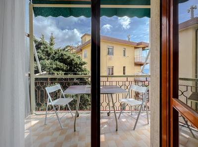 Grazioso monolocale con vista mare