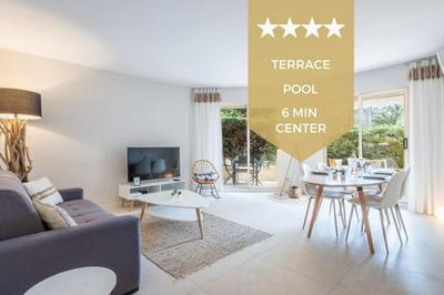 SERRENDY Garden level with swimming pool