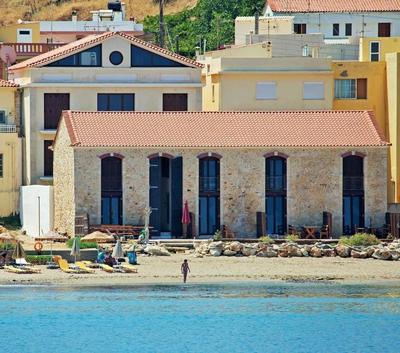 Volakas Beachfront Suites