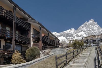 HelloCHALET - Bellevue Apartment - Slopeside with terrace