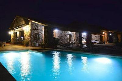 Charming Villa in Fernan Caballero with Private Pool