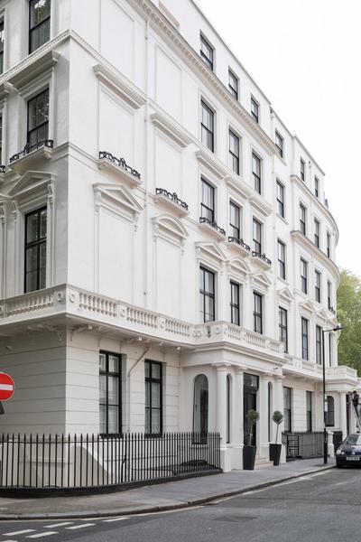 Inhabit Queen's Gardens, a Member of Design Hotels