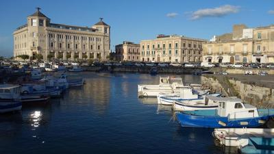 La casa con il terrazzo,via arizzi Ortigia