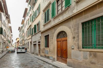 Turandot Apartment by Mamo Florence