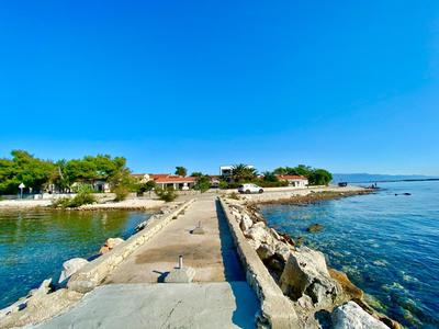 Beachfront Apartment Vir
