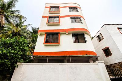 Hotel O Galaxy Near INOX