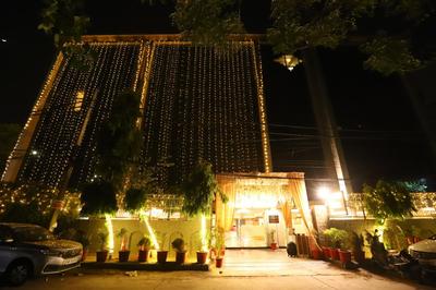 Hotel Palm Grand Naraina New Delhi - Couple Friendly Local IDs Accepted