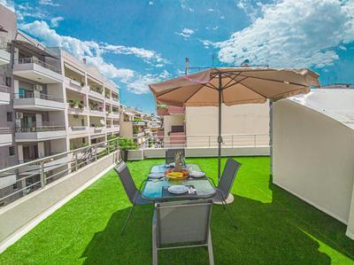 Fully renovated apartment in the city centre with roof garden! 3 minutes from the bus station and 6 minutes from the old town