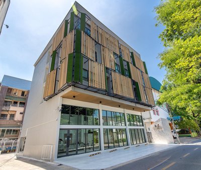 Infinite Kaset Hotel