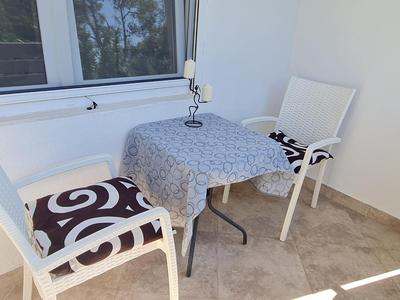 Apartment with Forest & Sea View