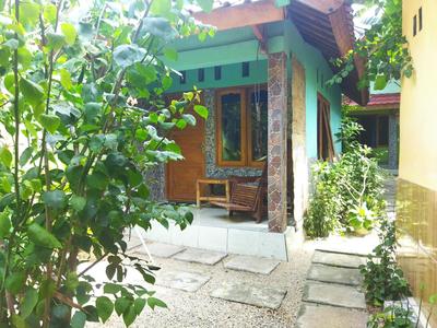 Pelangi Homestay Bungalow Gili gede