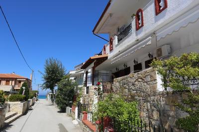 Maisonette for 8
