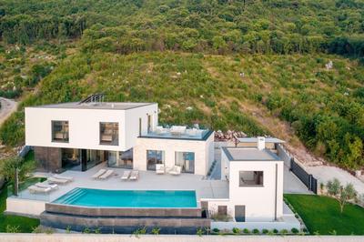 Villa rOvni