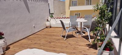 Fifi's luxury apartment