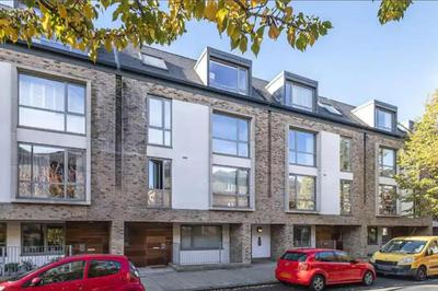 Brand New Flat in Central London with Car Park