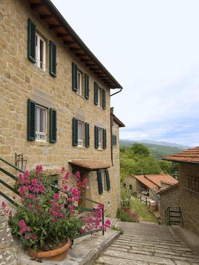 Castello e Borgo di Porciano