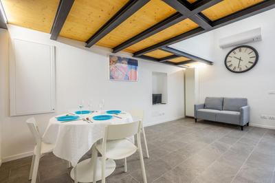 Comfy and nice studio on the Navigli river by Eayslife