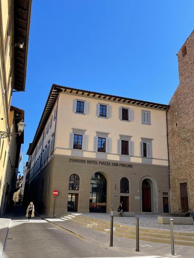 Leon Rosso Flat