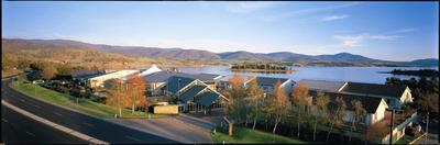 Horizons Lake Jindabyne