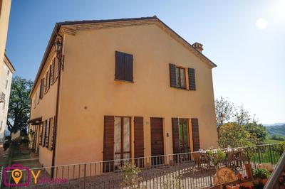 Serafini Home 20 con piscina a 20km dal mare by Yohome