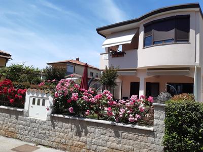 Apartment Karmen 676