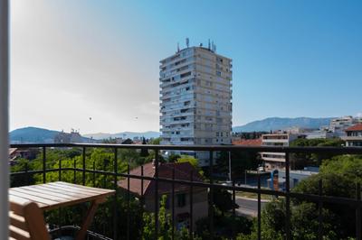 Charming apartment close to Bacvice beach and center