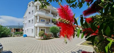 Meti Apartments