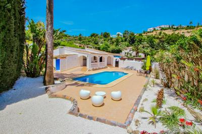 Colina - holiday home with private swimming pool in Moraira