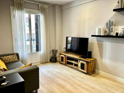 CABERNET SAUVIGNON APARTMENT. SURF BEACH