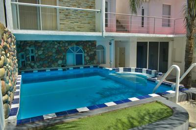 4 VENATOR House Boutique