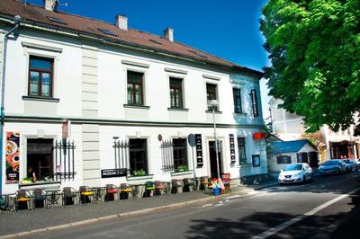 Hotel a Museum of Bricks