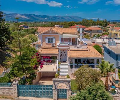 Taso's Modern House!