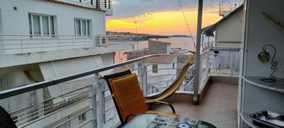 Apartment for 4 with sea view in a quiet neighborhood