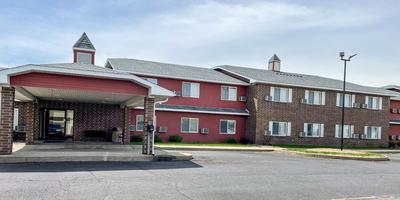 Hudson Inn & Suites