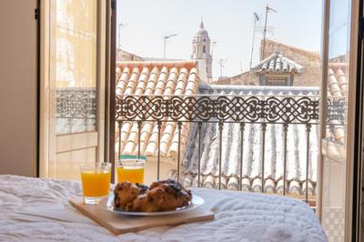 C61 - Brand New One Bedroom Cathedral Views