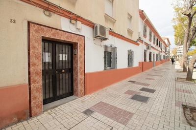 C75 - Comfy 3 Bedroom Near City Center