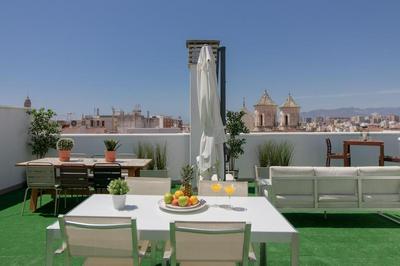 C56 - Studio with amazing terrace in the centre