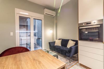 Cozy Apartment - 8' To Panormou Metro Station