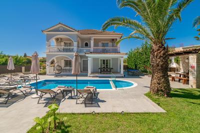 Luxury Villa Vanato & Pool